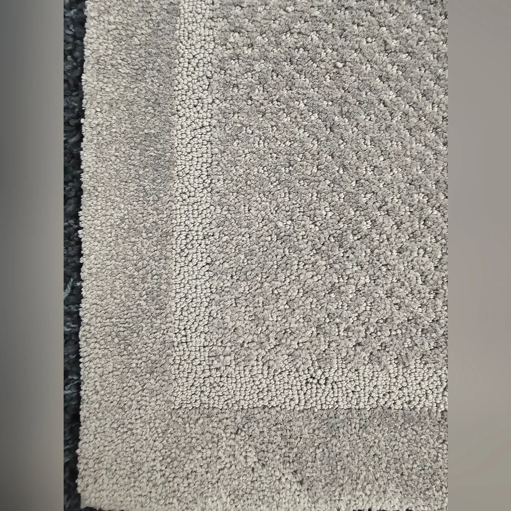 🛁 Purely Indulgent Gray Bath Mat - New!